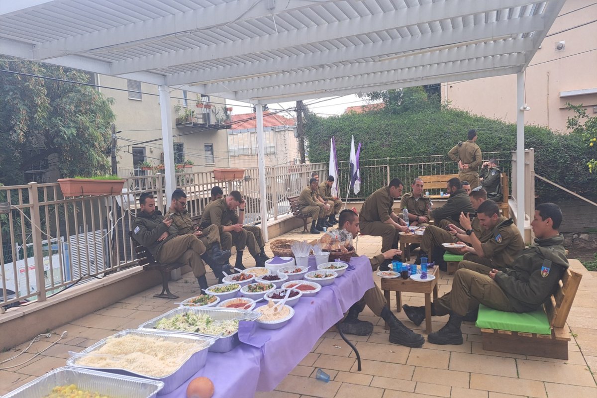 יום בודדים בבית קובי (1)